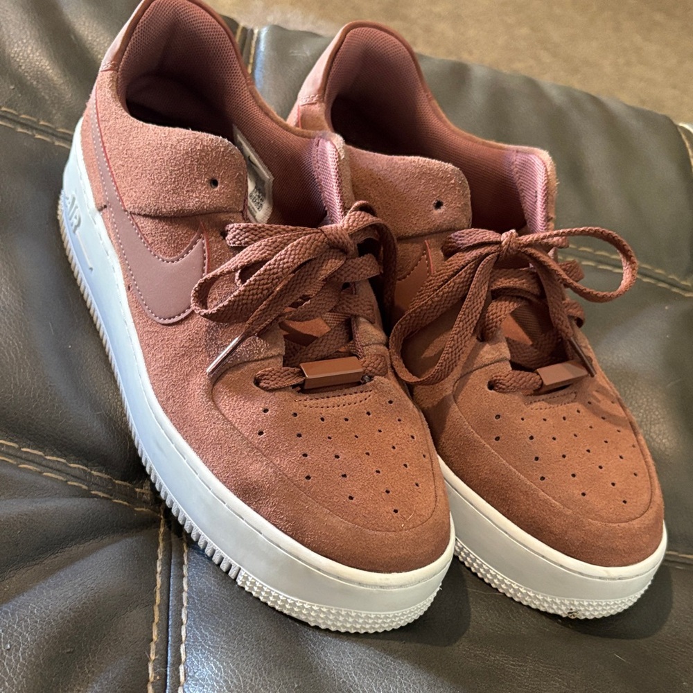Nike Air Force 1 Sage Low - Red Sepia Sneakers